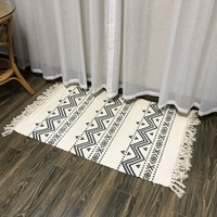 Tapis Kilim de style bohème nordique, noir et blanc, en coton et lin tissé, antidérapant, avec pompons, amovible et lavable