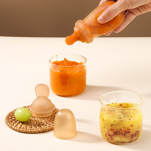 Biberon en silicone à presser 2 en 1 avec cuillère pour bébé de 0 à 12 mois, sans BPA, cuillère souple avec design de tétine - Product Image 2