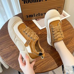 Chaussures de sport décontractées pour femmes, nouvelle collection printemps 2024, à semelle épaisse et souple, style 'ugly cute', polyvalentes, couleur rouge tendance 26 - Product Image 4