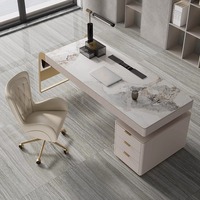 Bureau d'ordinateur moderne blanc avec plateau en marbre, structure métallique et tiroir, mobilier de bureau exécutif pour la maison