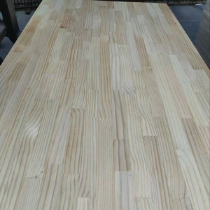 <span class=keywords><strong>Planche</strong></span> en pin naturel à jointures à l'ongle, couleur naturelle, utilisée pour les revêtements de sol ou les meubles - Product Image 1