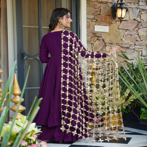 Robe longue noire élégante avec broderie chaîne, imprimé floral en dentelle, coupe trapèze, manches longues, col ras-du-cou, en organza tissé, pour soirée, pour femme - Product Image 2