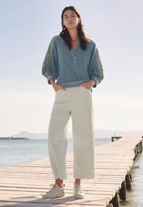 Blusa de lino y algodón arrugada bordada de diseño moderno del proveedor indio, estilo informal tejido para la elegancia diaria para la temporada de verano - Product Image 3