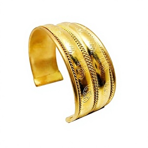 Best Quty Handicrafts Embossing Gold-Plated Brass Metal Cuff <b>Bracelet</b> Pearl Encrusted <b>Bangles</b> for Women Manufacturer in India - Product Image 2