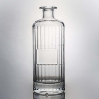 Bouteille de liqueur en verre personnalisée à ligne verticale de 700 ml pour la vodka, le gin, le whisky, les spiritueux, avec bouchon en liège
