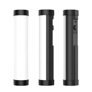 USB-C ricaricabile P100 RGB tubo luce 1 anno palmare plastica illuminazione a LED per i creatori di contenuti Video youtuber colore bianco - Product Image 2