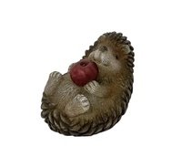Hérisson tenant une pomme art et artisanat résine baptême souvenirs résine artisanat résine artisanat personnalisé oiseau lampe de table lampe à led
