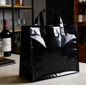 Sac de plage en PVC transparent imperméable de couleur néon personnalisé avec logo en plastique - Product Image 3