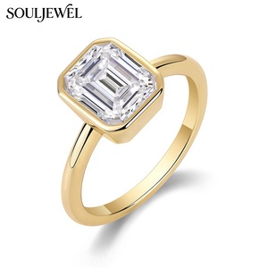 Anello di Fidanzamento con Moissanite Taglio Smeraldo 3ct, Anello da Cocktail in <span class=keywords><strong>Argento</strong></span> S925 Placcato Oro con Incastonatura a Pavé, Stile Classico da Donna - Product Image 6