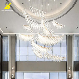 Lustre LED élégant en forme de <span class=keywords><strong>croissant</strong></span> de <span class=keywords><strong>lune</strong></span> - Suspension en tissu cascade pour escalier et atrium de loft - Product Image 5