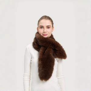 女性のための冬のスカーフ、帽子とスカーフフェイクファー付きセット、寒い天候のための暖かいパーカースカーフショール - Product Image 1