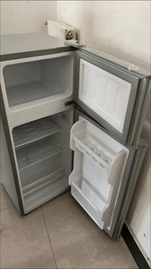 Refrigerador de Dos Puertas de 128 Litros, Nuevo Estilo, Más Vendido, para Uso Doméstico, con Funciones de Almacenamiento en Frío y Conservación de Frescura - Product Image 4