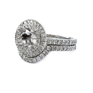 Bague de Fiançailles et de Mariage Classique en Or Blanc 18 carats avec Diamant Naturel Rond Central, Semi-Monture Micro-Pavée, Personnalisable pour Femme - Product Image 3