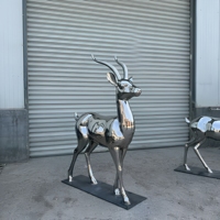Escultura de Animales de Acero Inoxidable con Espejo Grande, Estatua de Antílope Acostado con Cuerno en Espiral para Exhibición de Arte en Paisajes Exteriores