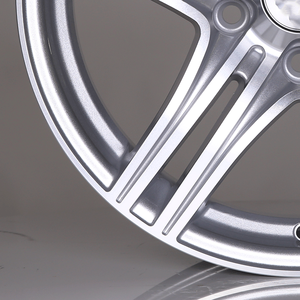 Jantes <span class=keywords><strong>de</strong></span> sport pour voitures 15 <span class=keywords><strong>16</strong></span> 17 18 <span class=keywords><strong>pouces</strong></span> Jantes Alu 4x100 Jantes Boîte en carton Garniture en aluminium Peinture en aérosol Jantes en aluminium Voiture R15 5 trous - Product Image 5