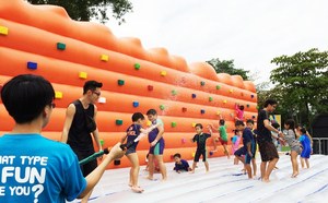 Inflatable climbing wall <span class=keywords><strong>for</strong></span> adult and children through <span class=keywords><strong>the</strong></span> wall - Product Image 2