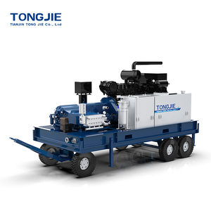 Système de jet d'eau ultra haute pression entraîné par <span class=keywords><strong>moteur</strong></span> <span class=keywords><strong>diesel</strong></span> utilisé pour le décapage de lignes de passage à niveau zébrées - Product Image 1