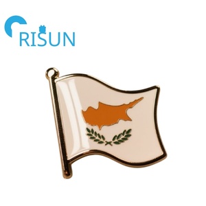 Fábrica Metal Chipre <span class=keywords><strong>Nicosia</strong></span> viaje recuerdo Pin insignia imán personalizado esmalte Chipre mapa bandera sombrero gorra solapa Pin insignia emblema - Product Image 3