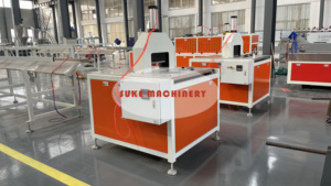 SUKE-Fabricación de wpc, productos de plástico reciclado + <span class=keywords><strong>madera</strong></span>/cáscara de arroz/paja, máquina compuesta de polímero de <span class=keywords><strong>madera</strong></span> - Product Image 5