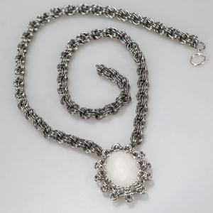 Cadena de doble espiral de <span class=keywords><strong>acero</strong></span> <span class=keywords><strong>inoxidable</strong></span>, collar de ágata roja hecho a mano, proveedor de <span class=keywords><strong>joyería</strong></span> de Chainmail - Product Image 2