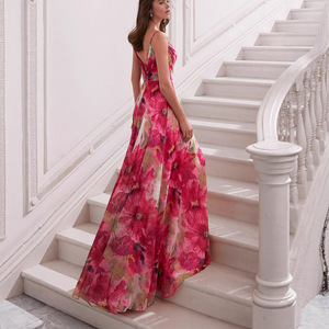 Vestido largo de gasa con estampado floral, cuello en V y cintura imperio para mujer, ideal para fiestas nocturnas. - Product Image 4