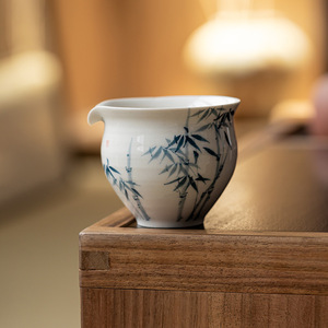 Guanlan Hand-Painted Blue Bamboo Porcelain Fair Cup Round Kung Fu <b>Tea</b> <b>Set</b> Household <b>Tea</b> Dispenser Evening Cup - Product Image 4