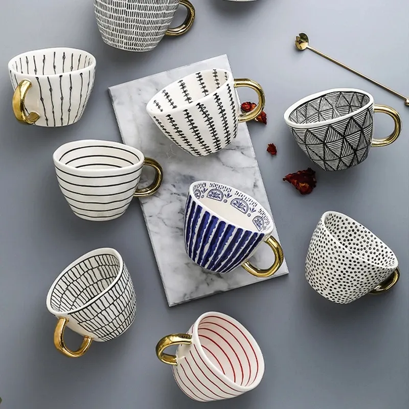 Tasses en céramique géométriques peintes à la main avec poignée en or Tasses irrégulières faites à la main pour café thé lait avoine eau créative
