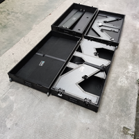 Table de DJ pliable portable Kkmark noire sur noir, style Z, compacte, avec étui de transport