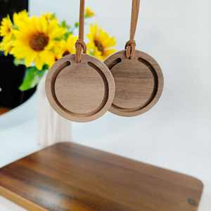 Pendentif créatif DIY automne saison en bois étiquette aromathérapie voiture diffuseur noyer copeaux de bois huile essentielle pour cadeaux et décoration - Product Image 2