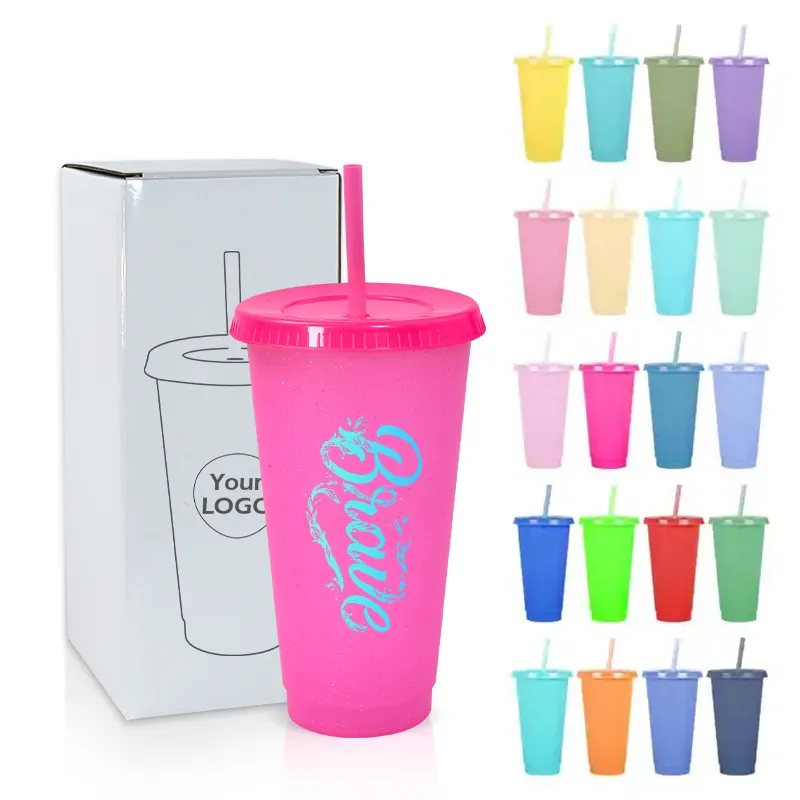 도매 사용자 정의 로고 패턴 24oz 플라스틱 텀블러 BPA 무료 재사용 가능한 플라스틱 컵 뚜껑과 빨대 차가운 음료 플라스틱 컵