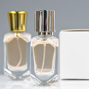 Bán Buôn Nước Hoa Chai Thủy Tinh Hick Dưới 30Ml 50Ml Đa Giác Phun Chai Trong Suốt Refillable Rỗng Chai Thủy Tinh - Product Image 2