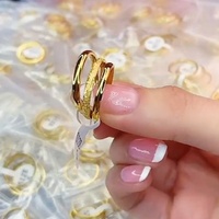 Bague en verre en forme de U « Trois vies, trois mondes » avec motif ciel étoilé, plaqué or sablé, style unisexe, vente en gros, tendance