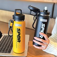 600ml Sport Outdoor Dubbelwandige Thermisch Geïsoleerde Drinkfles met Riempje en Eén-Knops Openende Deksels