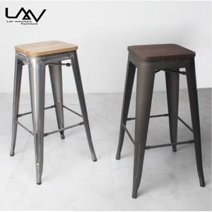 Sillas de metal de hierro modernas para cafetería, taburete de <span class=keywords><strong>bar</strong></span> Industrial simple y colorido con respaldo bajo - Product Image 6