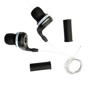 <span class=keywords><strong>Manette</strong></span> <span class=keywords><strong>de</strong></span> <span class=keywords><strong>changement</strong></span> <span class=keywords><strong>de</strong></span> <span class=keywords><strong>vitesse</strong></span> en plastique Saiguan - Vélo <span class=keywords><strong>de</strong></span> montagne - Dérailleur 7 vitesses/21 vitesses - Contrôleur <span class=keywords><strong>de</strong></span> <span class=keywords><strong>vitesse</strong></span> universel - Product Image 1
