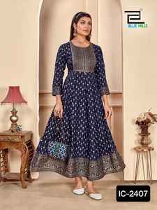 Nueva colección Faux Georgette Anarkali Suit con cuatro lados Fancy Lace Border Mujeres Traje étnico para mujeres Use Sari - Product Image 2