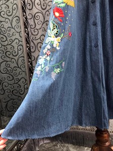 Robe en Jean 100% Coton Automne 2025 pour Femme, Col Rabattu, Motifs Broderie Florale Colorée, Longueur Mi-Mollet, Bleue, Magnifique - Product Image 6