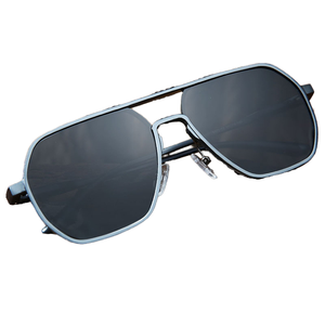 <span class=keywords><strong>Occhiali</strong></span> <span class=keywords><strong>da</strong></span> <span class=keywords><strong>sole</strong></span> sportivi <span class=keywords><strong>da</strong></span> esterno bicicletta guida grandi dimensioni <span class=keywords><strong>occhiali</strong></span> <span class=keywords><strong>da</strong></span> <span class=keywords><strong>sole</strong></span> 2022 per uomo in metallo a doppio raggio <span class=keywords><strong>occhiali</strong></span> <span class=keywords><strong>da</strong></span> <span class=keywords><strong>sole</strong></span> di grandi dimensioni - Product Image 1