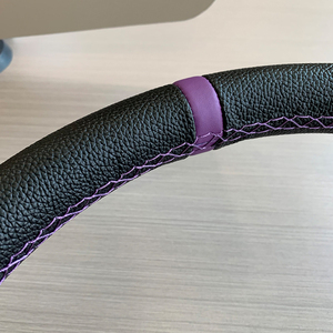 <span class=keywords><strong>Volant</strong></span> de course universel personnalisé 350 mm en PVC violet <span class=keywords><strong>avec</strong></span> surpiqûres, à 3 branches, pour tuning JDM, piste et conduite quotidienne - Product Image 5