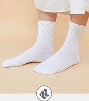 Chaussettes jetables tendance de couleur unie pour la course à pied Chaussettes respirantes en coton absorbant la sueur Chaussettes courtes de voyage
