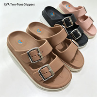 Sandales décontractées en EVA bicolores avec boucle métallique réglable et double bride, antidérapantes, pour la plage et la maison (vente en gros)