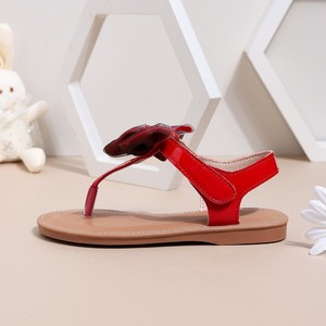 Sandalias Flip-Flop con Suela de Goma de Color Personalizado, MOQ Bajo, con Lazo Rojo, Zapatos para Niños - Product Image 4