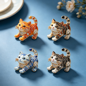 Broches de Gato Adorables al por Mayor para Mujer, Unisex, 5 Colores, con Pedrería, Lindos Animales, Broches Casuales para Fiestas, Regalos para Mujeres y Niños - Product Image 1