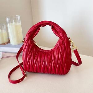 Bolso Bandolera de Piel Sintética PU de Diseño Geométrico Premium para Mujer, con Correa de Cadena, Plegable, Impermeable, Casual - Product Image 3
