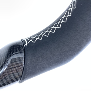 Volant sport 3 branches en fibre de carbone véritable, très demandé, pour <span class=keywords><strong>Audi</strong></span> B8/B8.5 A/S/RS12345 (2008-2015) avec côtés en cuir lisse - Product Image 4