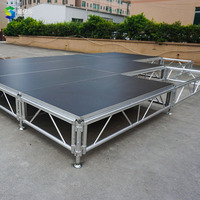 Scène pliable en aluminium avec design modulaire, système de treillis à hauteur réglable pour événements en plein air, mariages, concerts