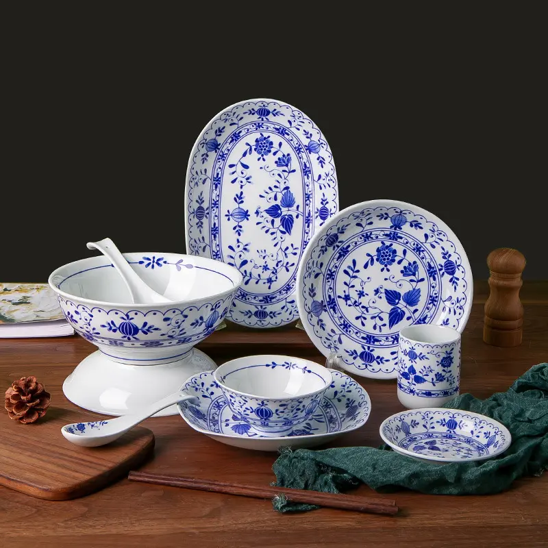 Vajilla de porcelana de estilo chino de lujo, cuenco, vajilla de cerámica azul y blanca, platos de cena, juego de 24 Uds.