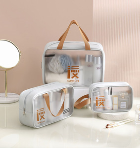 กระเป๋าเครื่องสำอางพีวีซีกันน้ำใสมีซิปจัดเก็บโลโก้ได้ตามต้องการ - Product Image 3