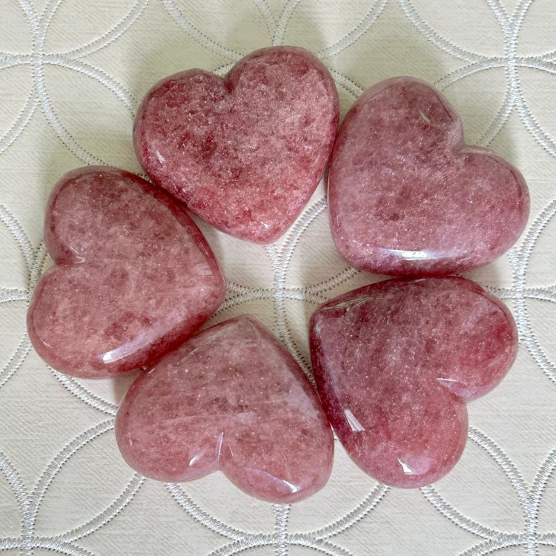 หัวใจควอตซ์สตรอว์เบอร์รี