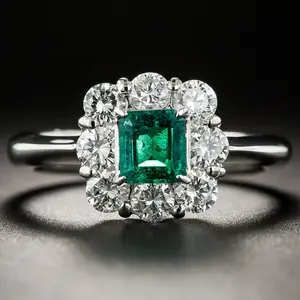 妇女的复古方形戒指绿色锆石戒指新娘经典婚礼订婚珠宝全钻环爱情礼物